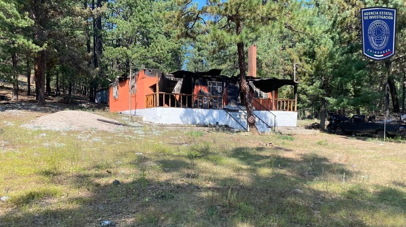Dos viviendas y nueve vehículos fueron incendiados en El Columpio, Madera. La Fiscalía Zona Occidente abrió una investigación por los hechos.