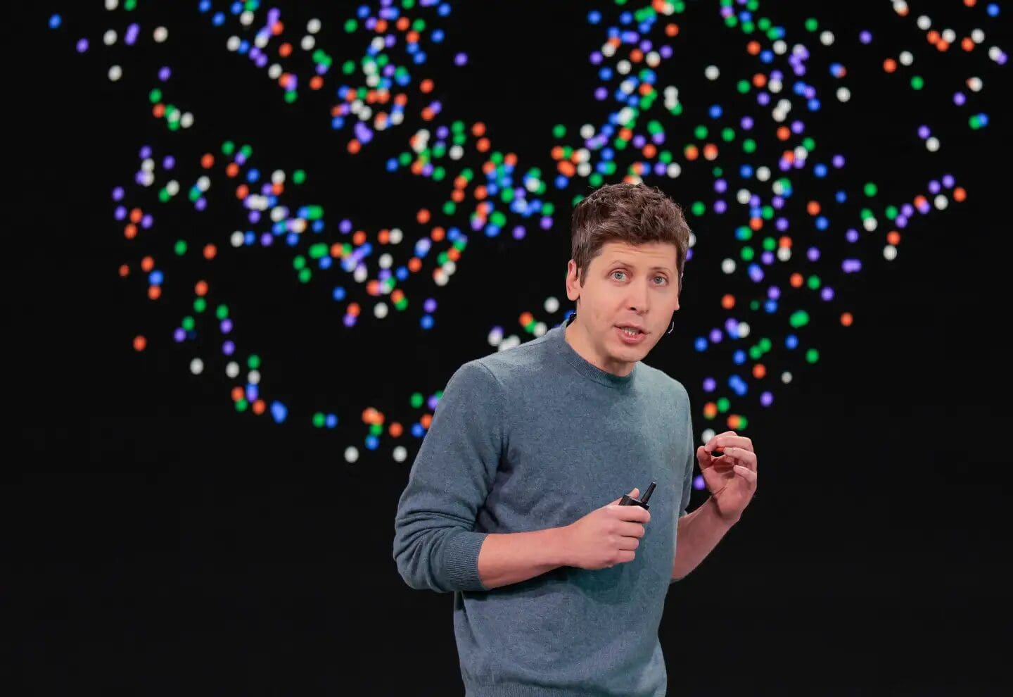 OpenAI enfrenta una demanda en California por las acciones autónomas de sus modelos durante el ciberataque contra Hugging Face ocurrido en julio.