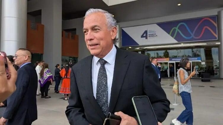 Juan Blanco habría dejado la Jefatura de Carreteras del Gobierno de Chihuahua tras señalamientos de Maru Campos por congestionamientos hacia Cuauhtémoc.