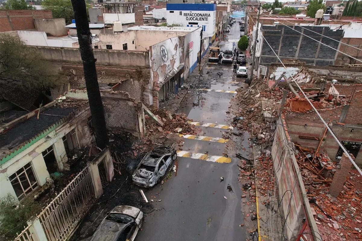 Harfuch informó que el coche bomba en Zacatecas podría estar relacionado con una disputa entre células del CJNG y el Cártel del Pacífico.