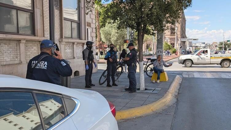 Atropellan a peatón en el centro y conductora alega luz verde