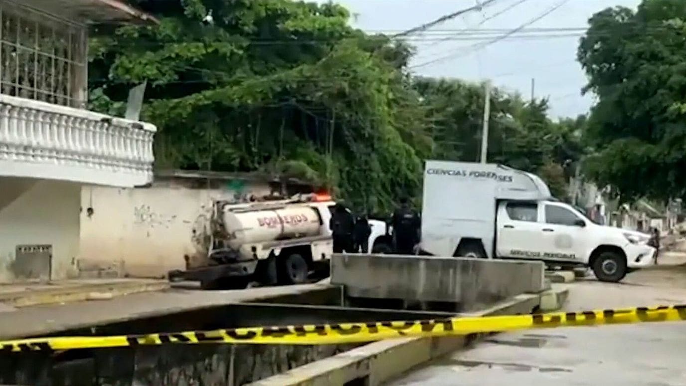 Agentes de ICE atropellan a mexicano durante operativo fallido en Houston
