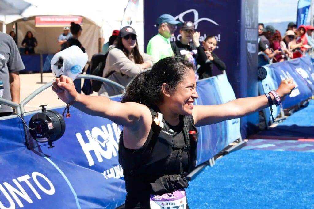 Jonatan Mendieta e Iris Sedano ganaron la Akáa 58K del Chihuahua by UTMB 2026, disputada en la Sierra Tarahumara con 58 kilómetros de recorrido.