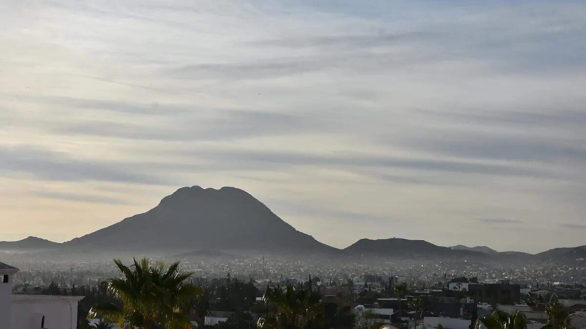 El primer frente frío de la temporada llegó a Chihuahua y provocó un descenso de temperatura; la capital amaneció a 15 grados y tendrá máxima de 28.