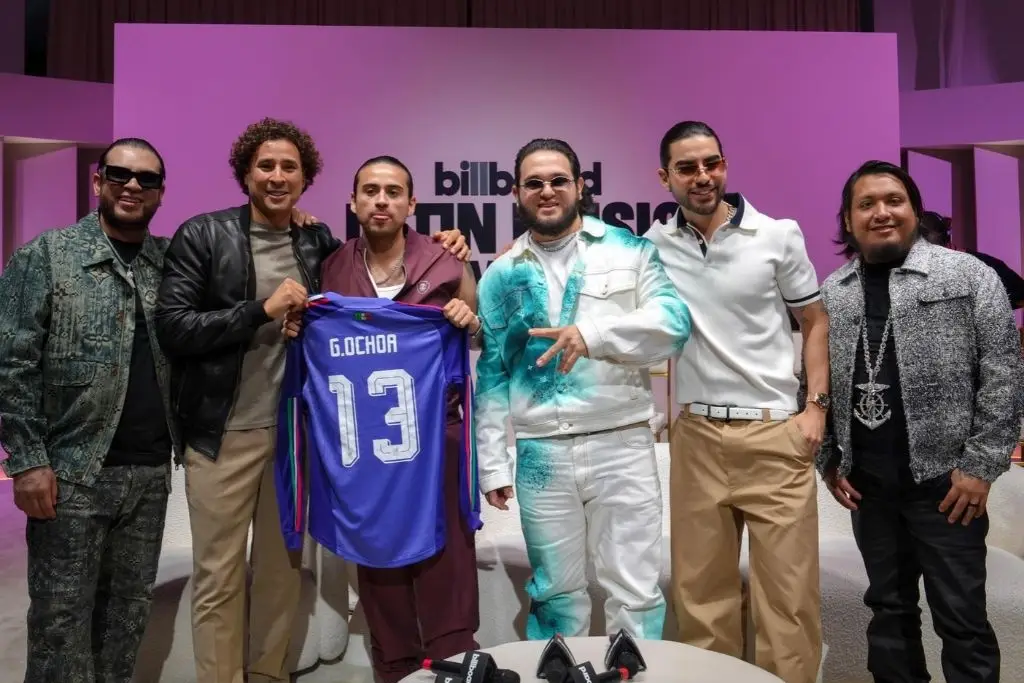 Memo Ochoa y Fuerza Regida recuerdan el no era penal de Brasil 2014