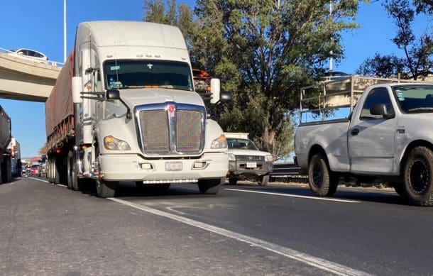 Transportistas anuncian paro nacional indefinido por inseguridad y cobro de piso