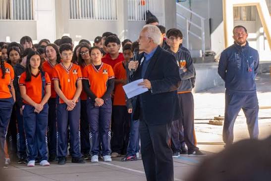 Impulsan la lectura en 15 mil estudiantes con Lee Conmigo