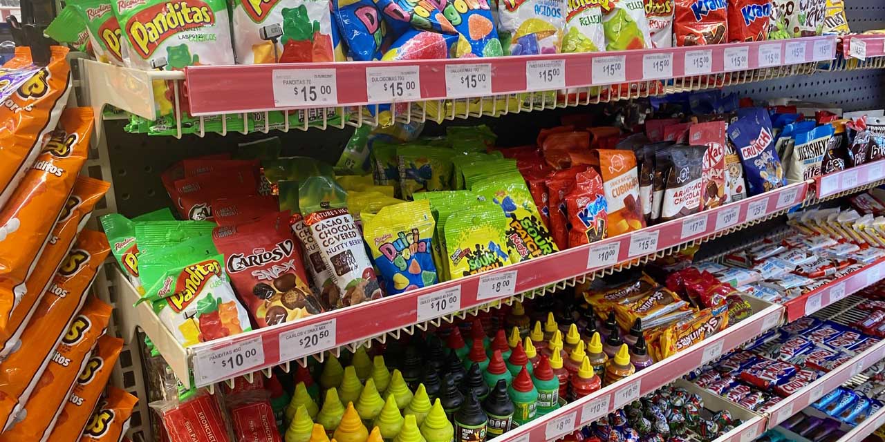 Exigen frenar la publicidad de comida chatarra para menores en redes