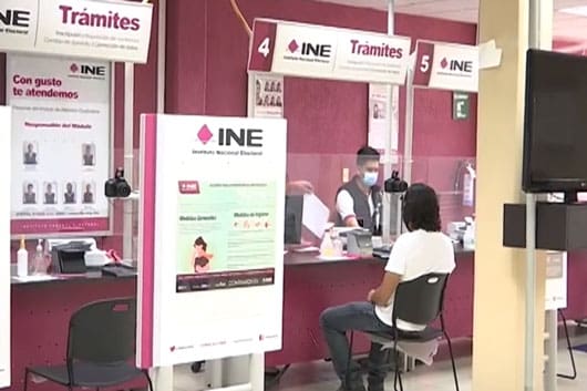INE llama a jóvenes que cumplirán 18 años a tramitar su identificación oficial